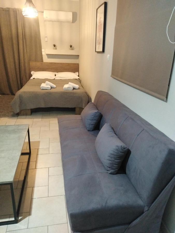 Hommie Apartment Amaliada Екстериор снимка
